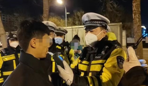 街頭大變“活”人 小舅子替醉駕姐夫頂包